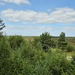 4 Person In Hovborg-by Traum