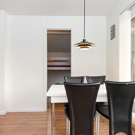 Дом отдыха 4 Person In Hovborg-by Traum *