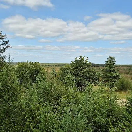 4 Person In Hovborg-by Traum